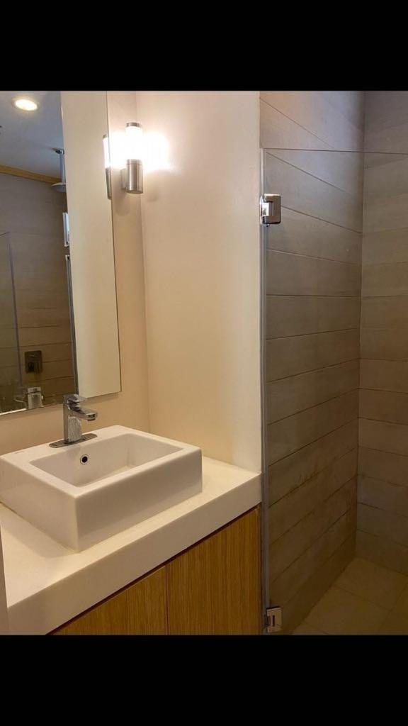 Luxurious Family Room Pico De Loro Насугбу Екстериор снимка